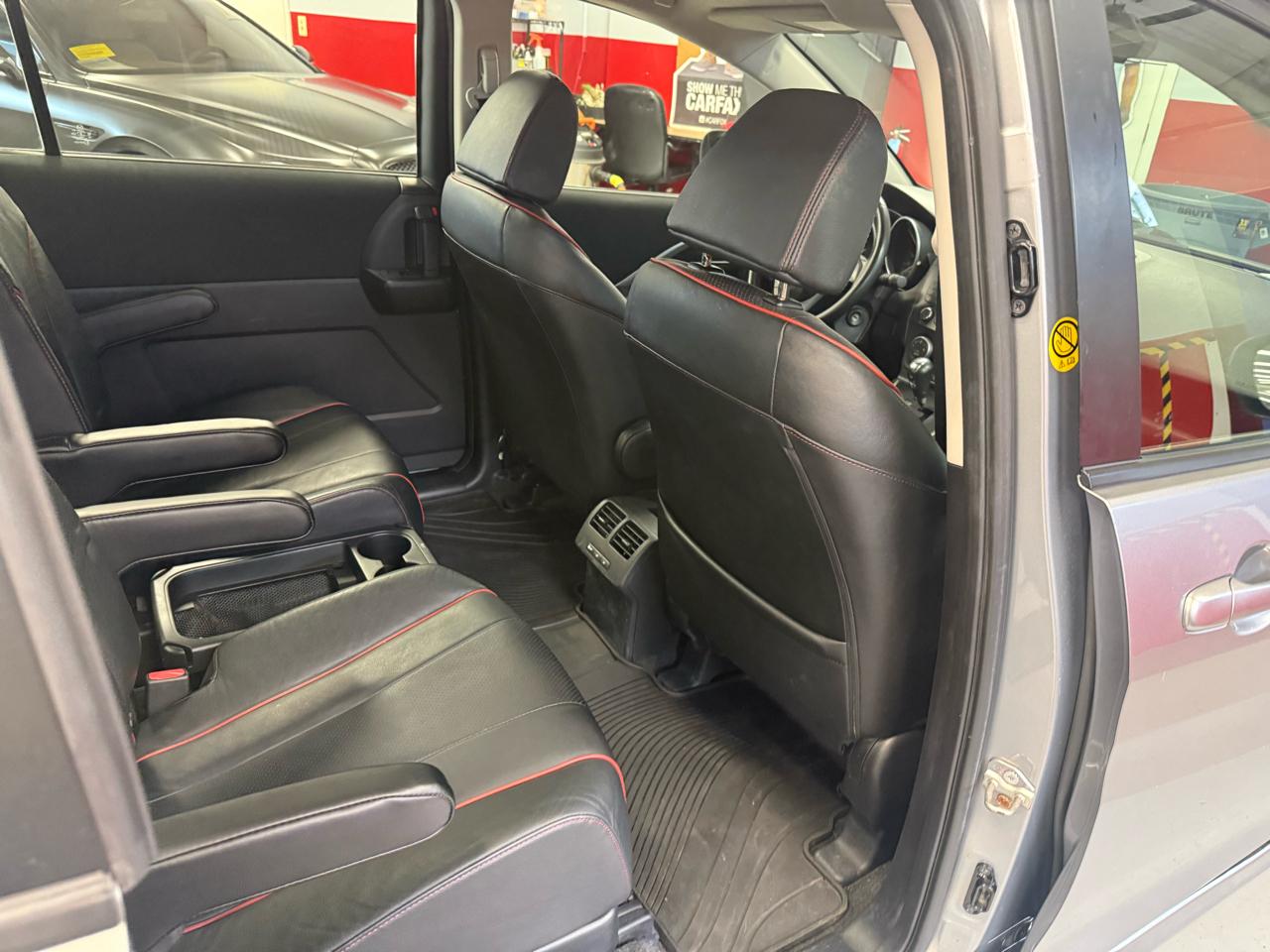 Mazda MAZDA5 Grand Touring 2012