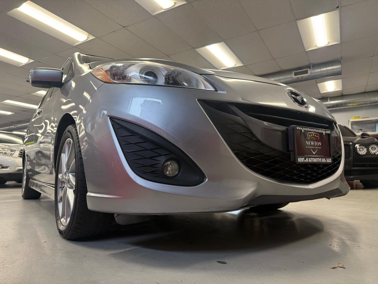 Mazda MAZDA5 Grand Touring 2012