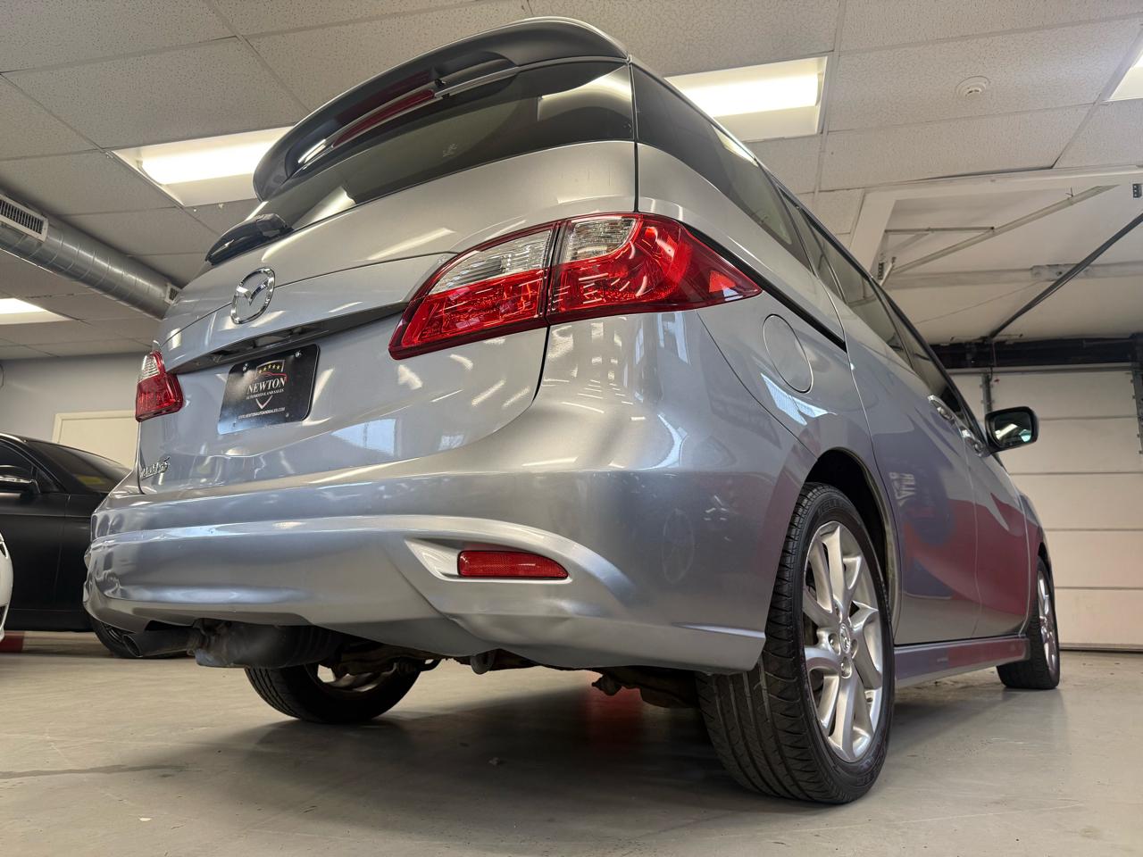 Mazda MAZDA5 Grand Touring 2012