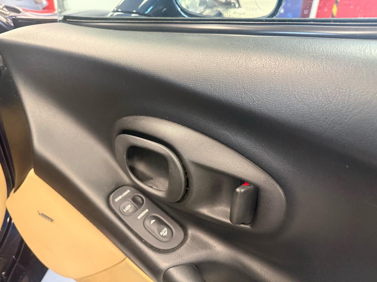 Chevrolet Corvette Convertible 2000