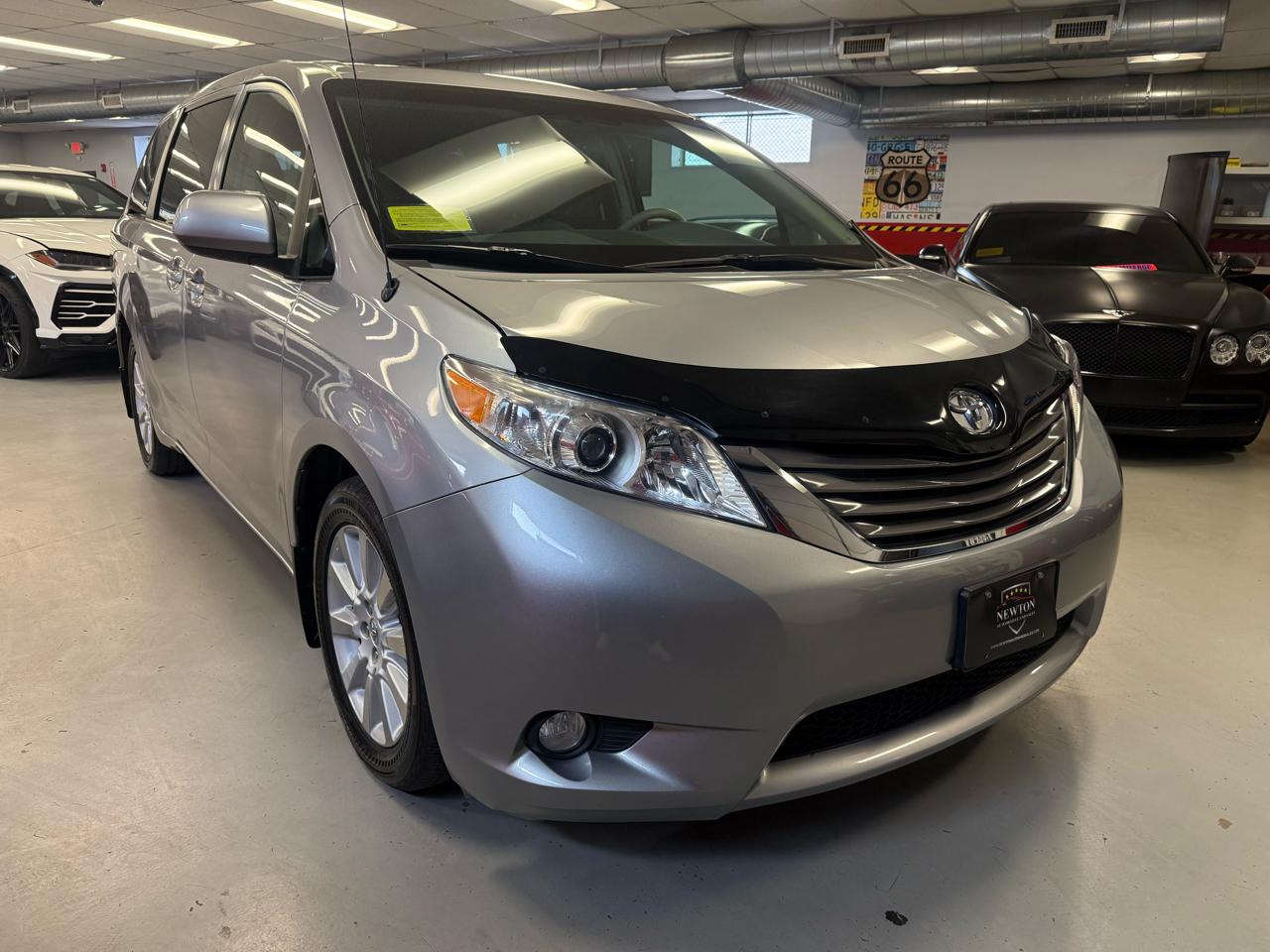 Toyota Sienna Limited AWD 7-Passenger V6 2014
