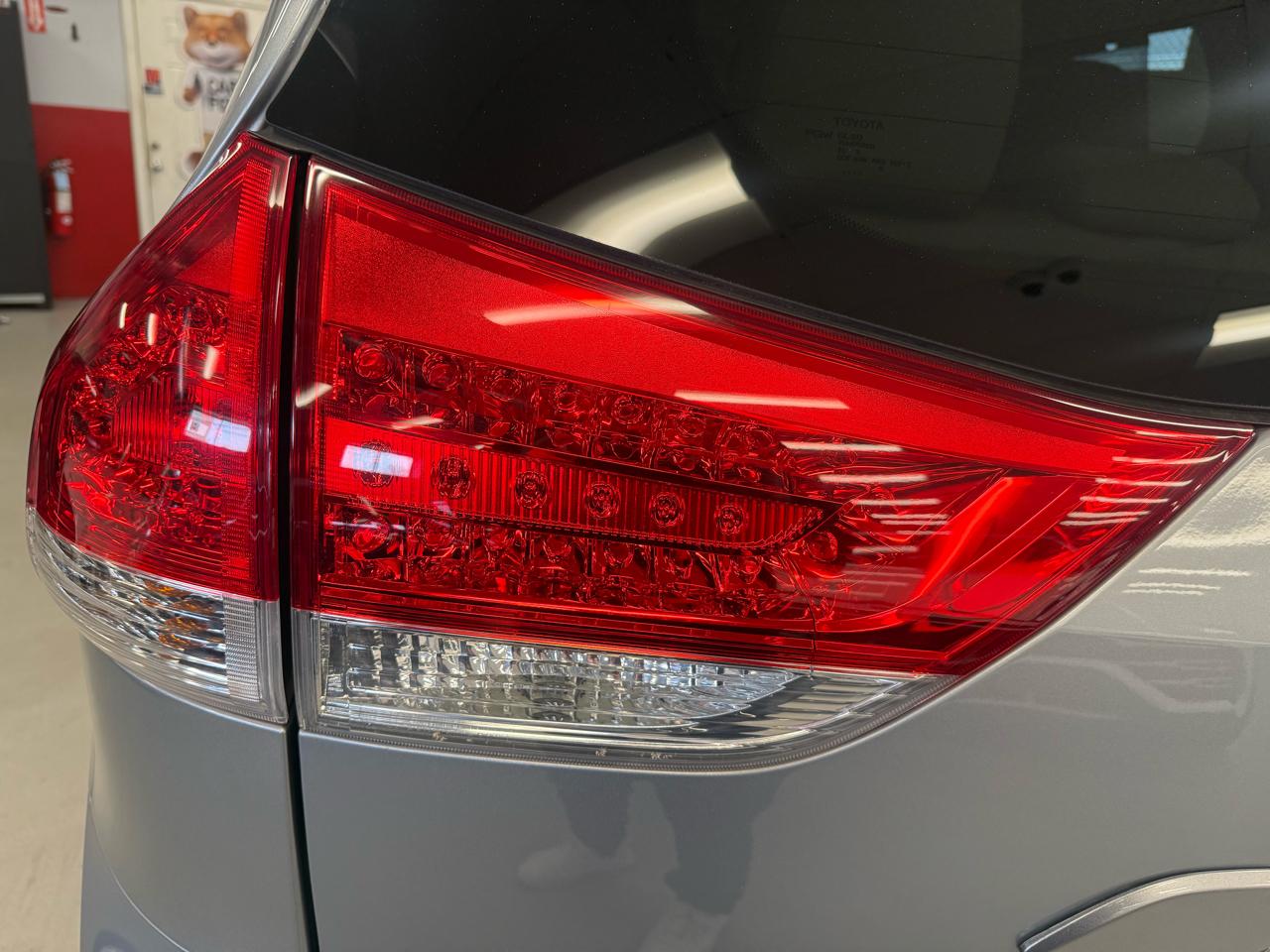 Toyota Sienna Limited AWD 7-Passenger V6 2014