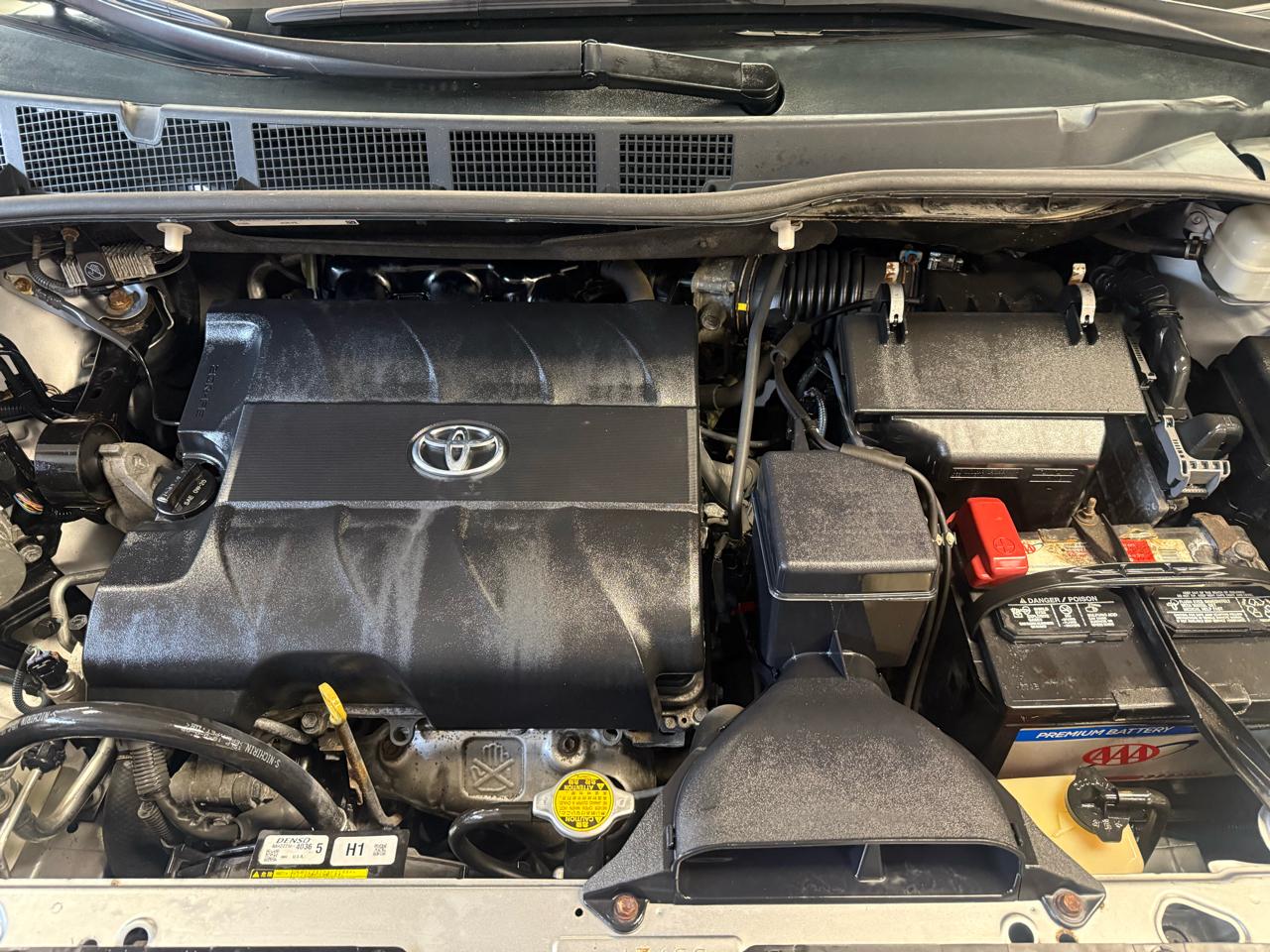 Toyota Sienna Limited AWD 7-Passenger V6 2014