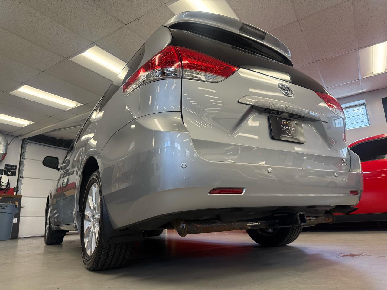 Toyota Sienna Limited AWD 7-Passenger V6 2014