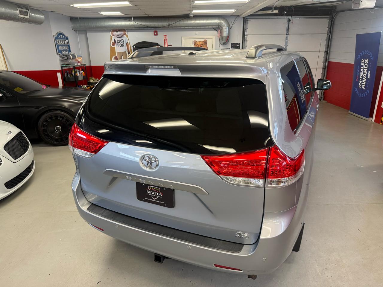 Toyota Sienna Limited AWD 7-Passenger V6 2014