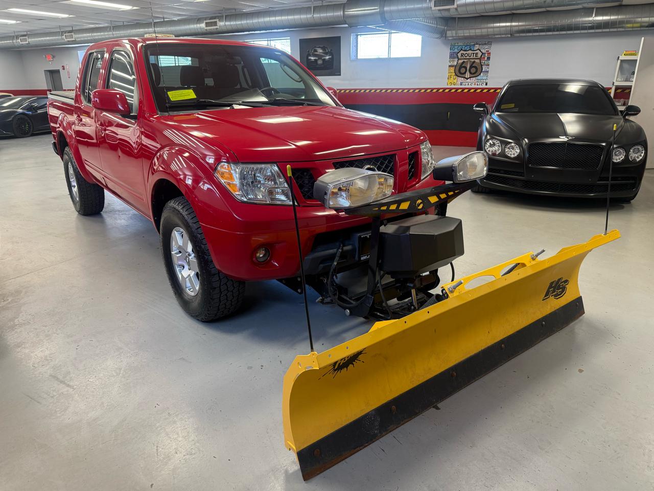 Nissan Frontier LE Crew Cab 4WD 2010