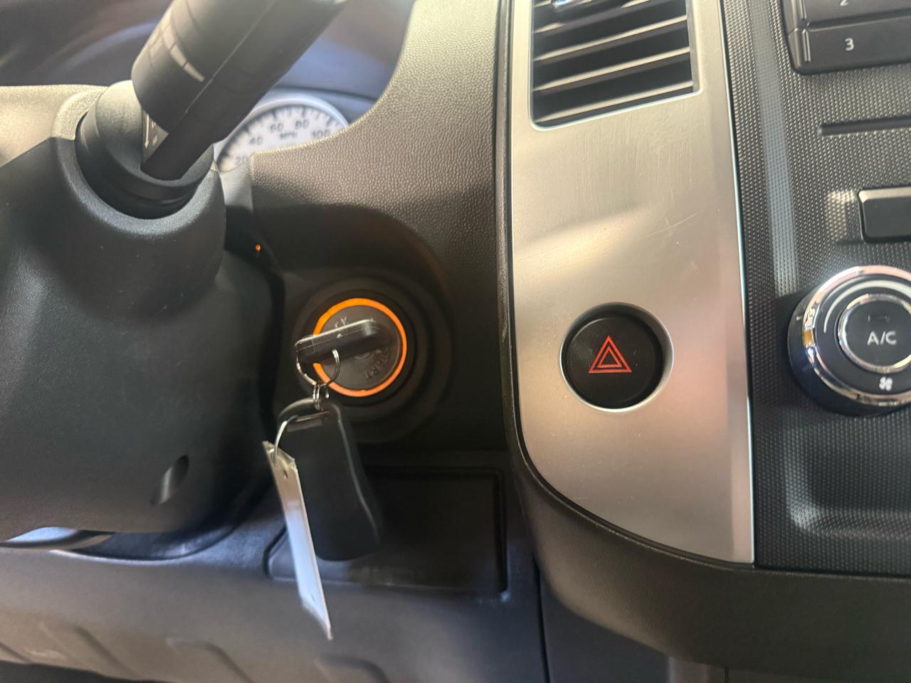 Nissan Frontier LE Crew Cab 4WD 2010