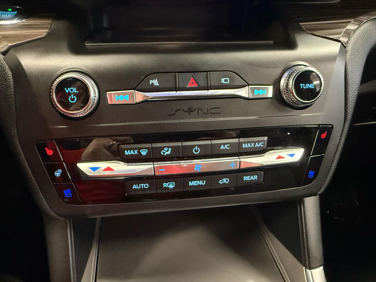 Ford Explorer Limited AWD 2020