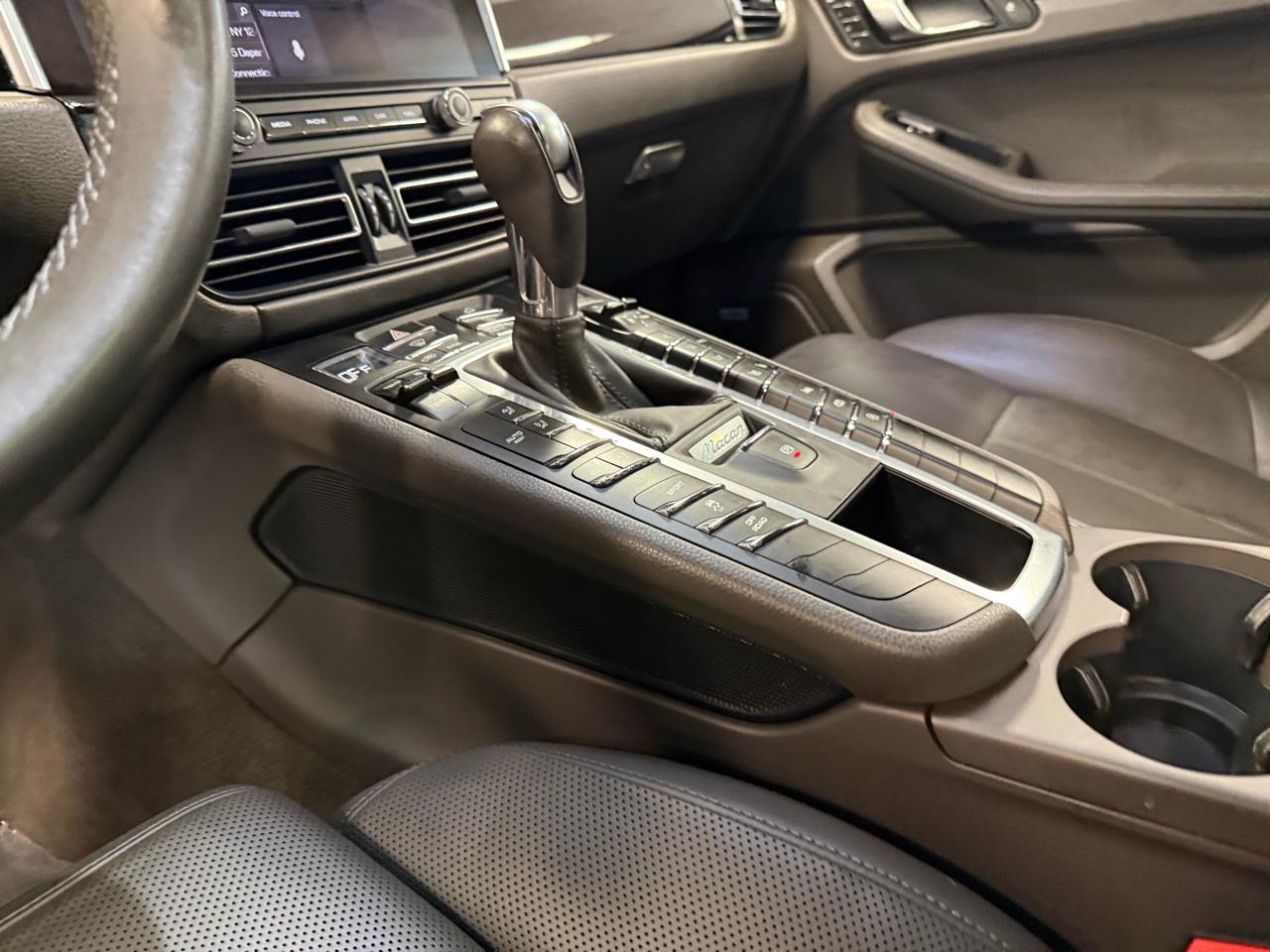 Porsche Macan S 2021