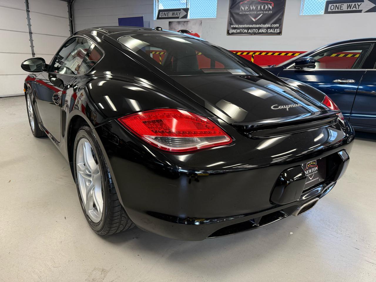 Porsche Cayman Base 2011