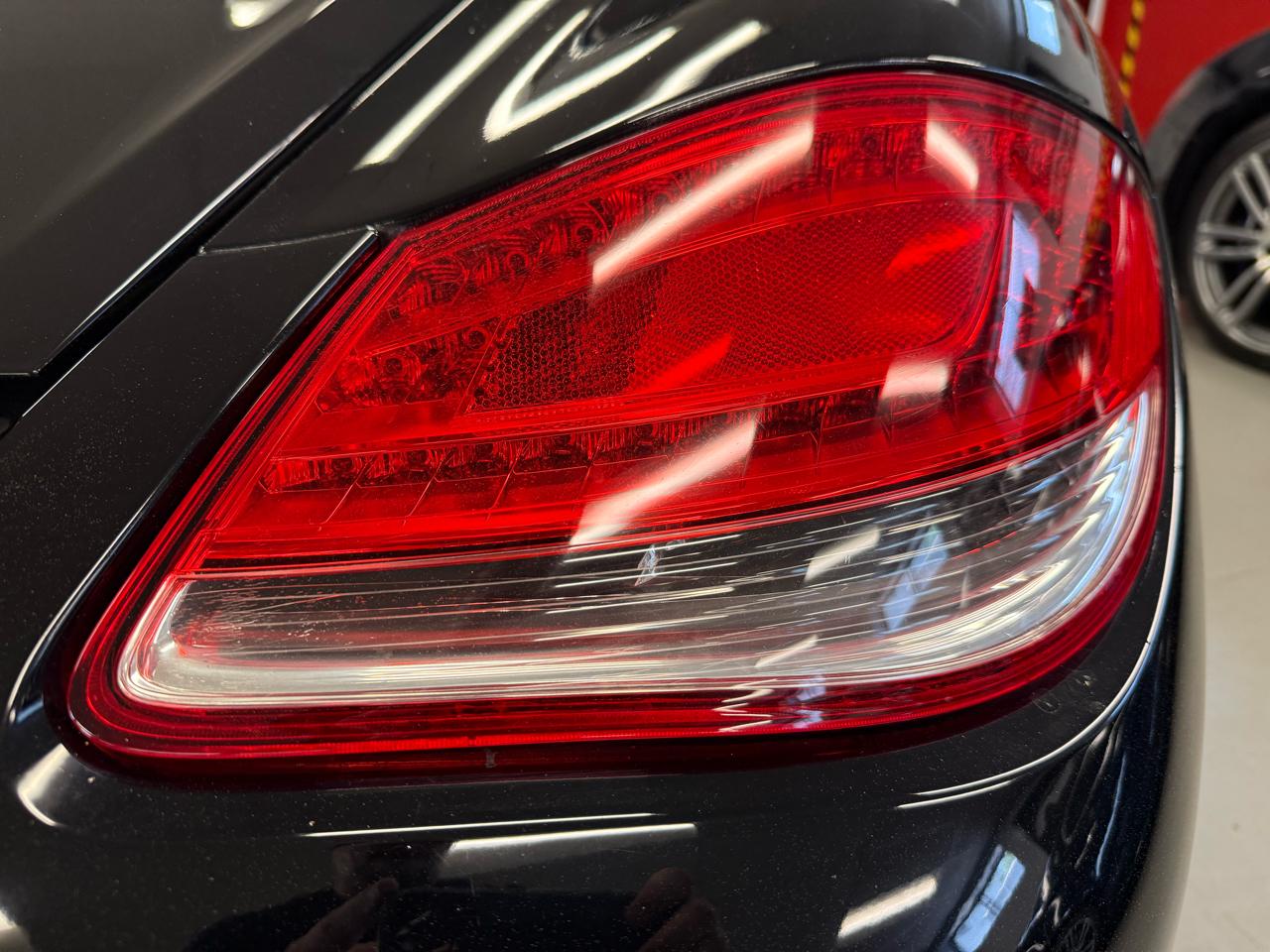 Porsche Cayman Base 2011