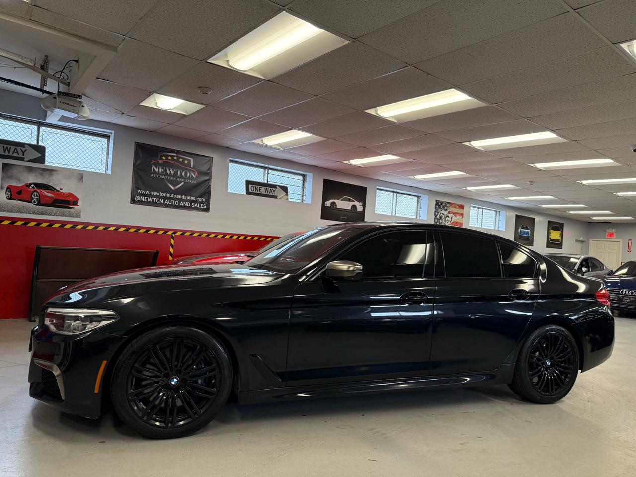 BMW 5-Series M550i xDrive 2020