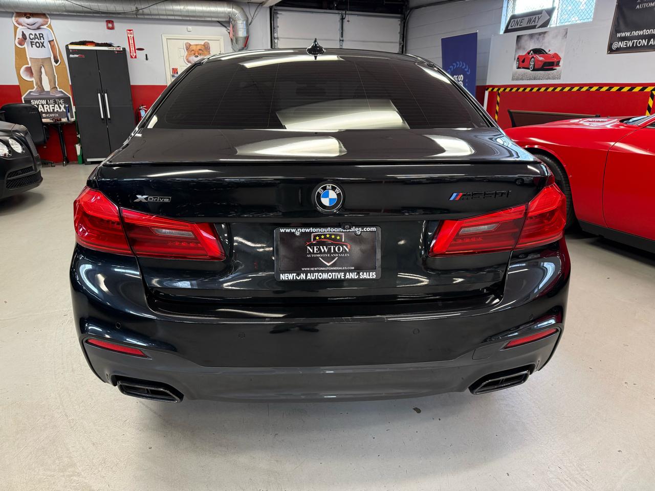 BMW 5-Series M550i xDrive 2020