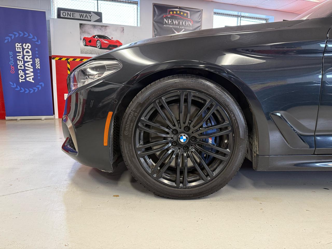 BMW 5-Series M550i xDrive 2020