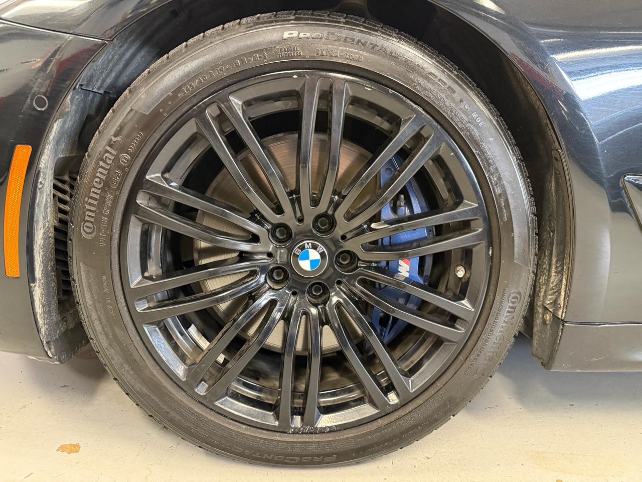 BMW 5-Series M550i xDrive 2020