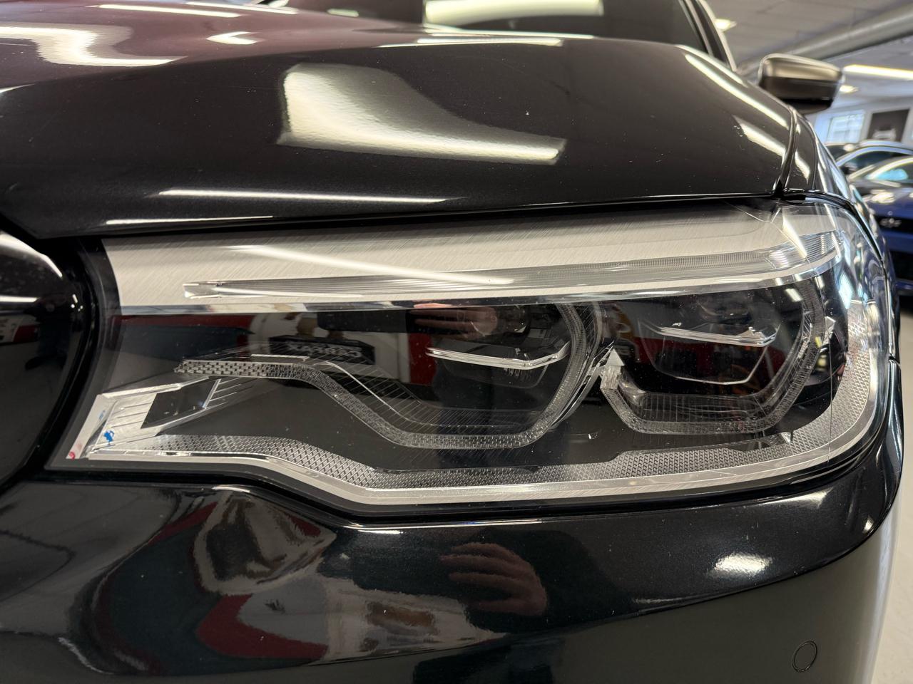 BMW 5-Series M550i xDrive 2020
