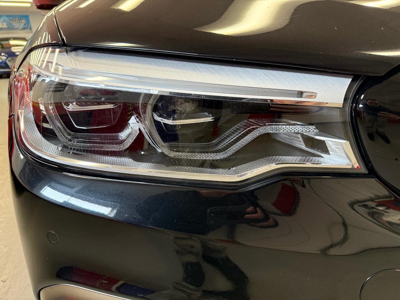 BMW 5-Series M550i xDrive 2020