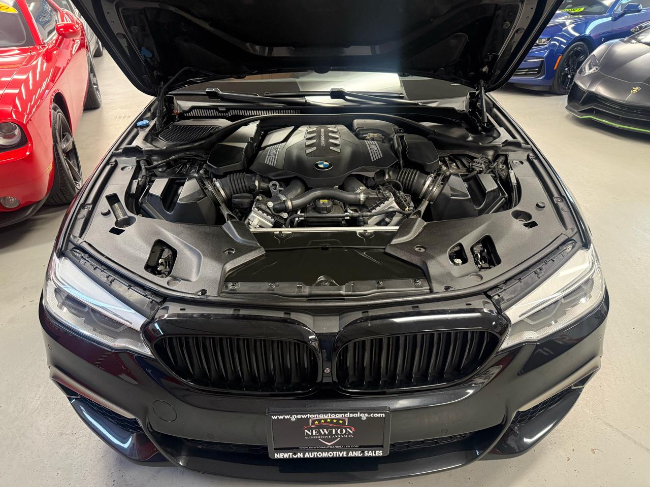 BMW 5-Series M550i xDrive 2020