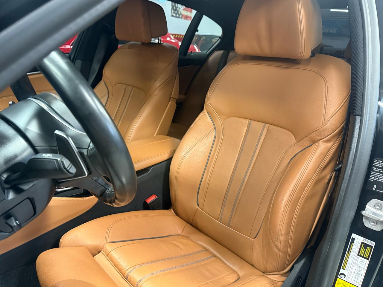 BMW 5-Series M550i xDrive 2020