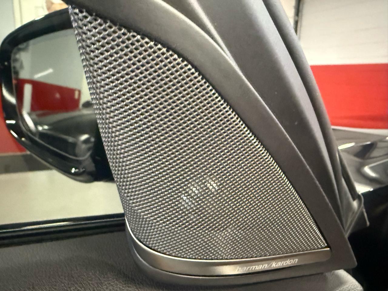 BMW 5-Series M550i xDrive 2020