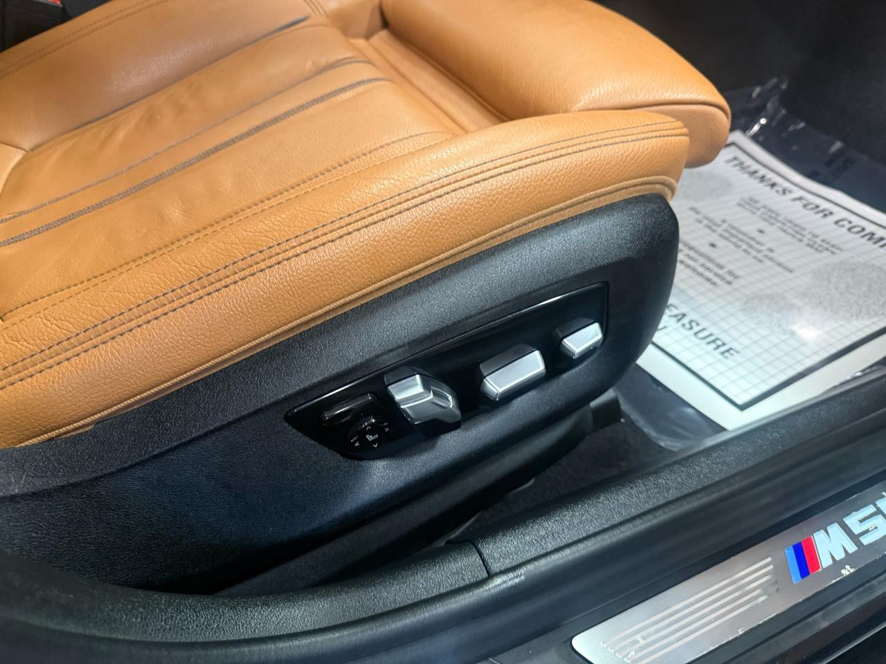 BMW 5-Series M550i xDrive 2020