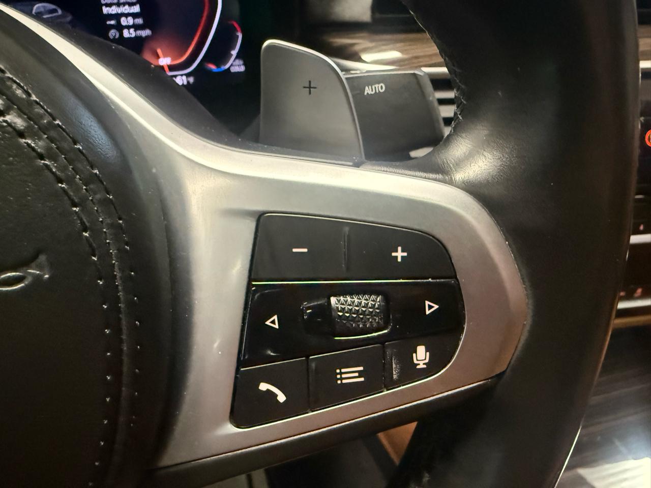 BMW 5-Series M550i xDrive 2020