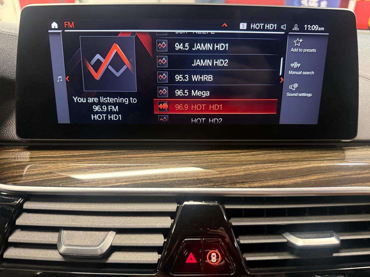 BMW 5-Series M550i xDrive 2020