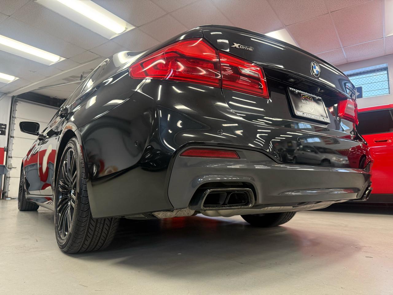 BMW 5-Series M550i xDrive 2020