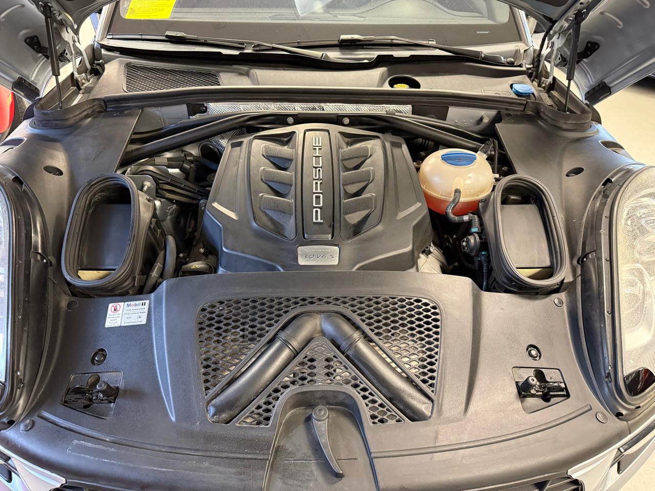 Porsche Macan S 2016