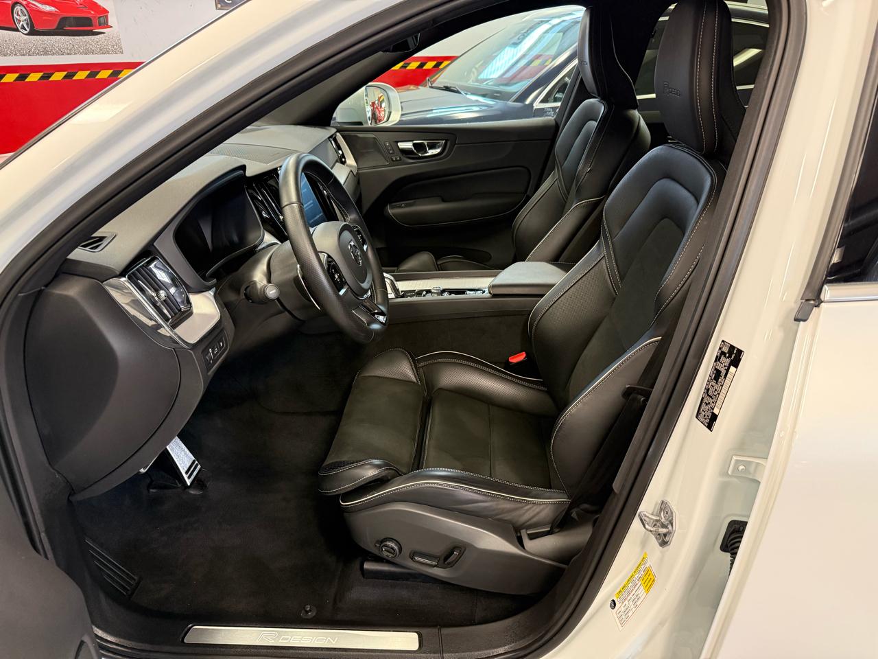Volvo XC60 T5 R-Design AWD 2019