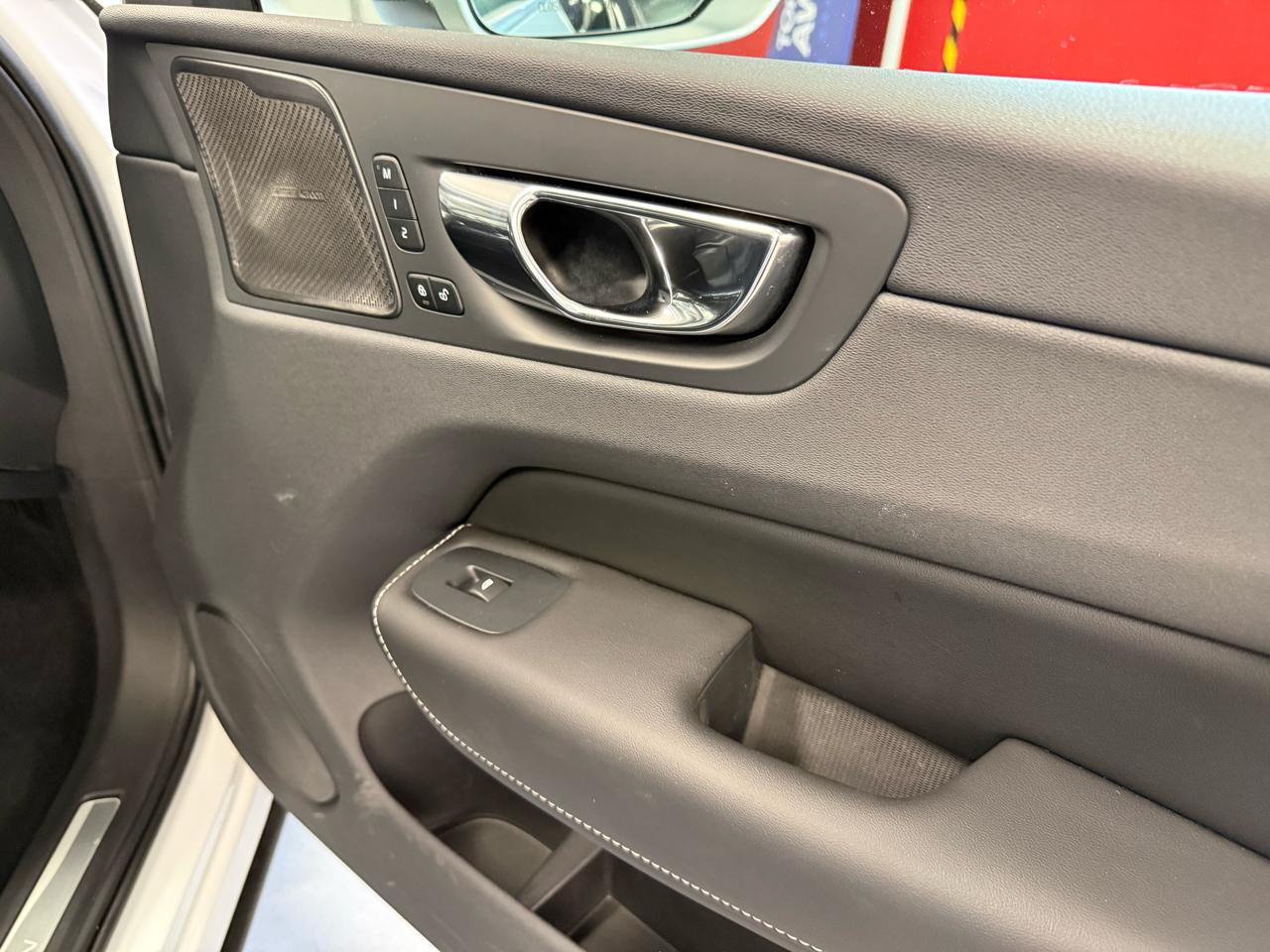 Volvo XC60 T5 R-Design AWD 2019