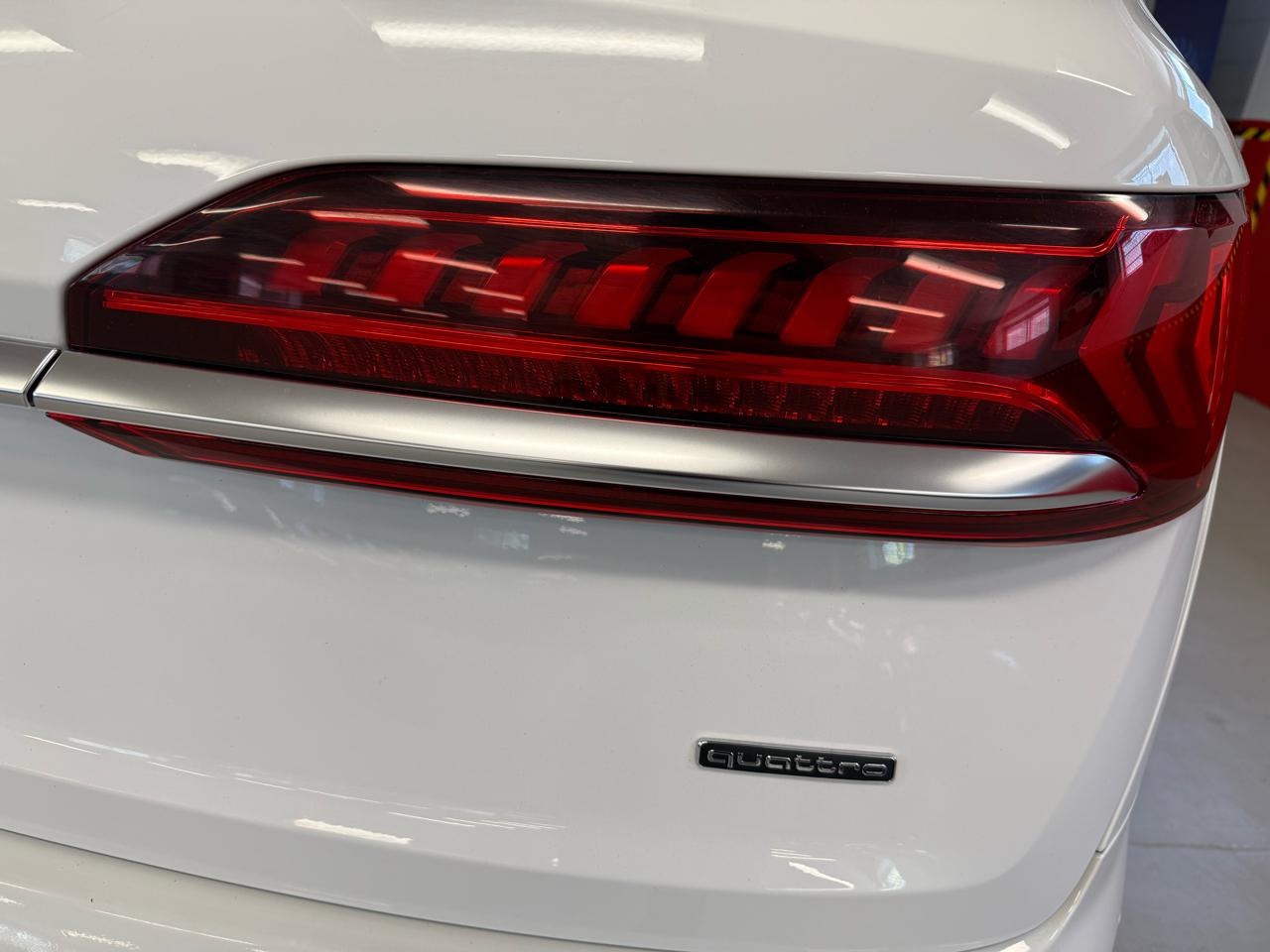 Audi Q7 Premium Plus 55 TFSI quattro 2021