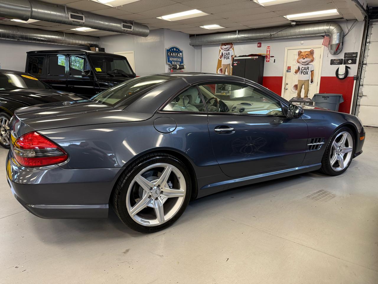 Mercedes-Benz SL-Class SL550 2009