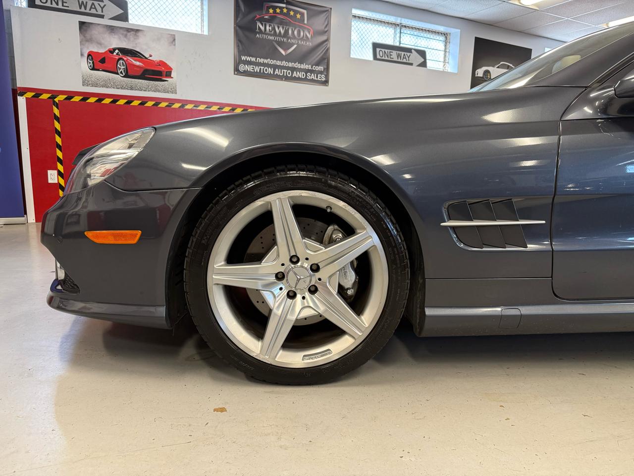 Mercedes-Benz SL-Class SL550 2009