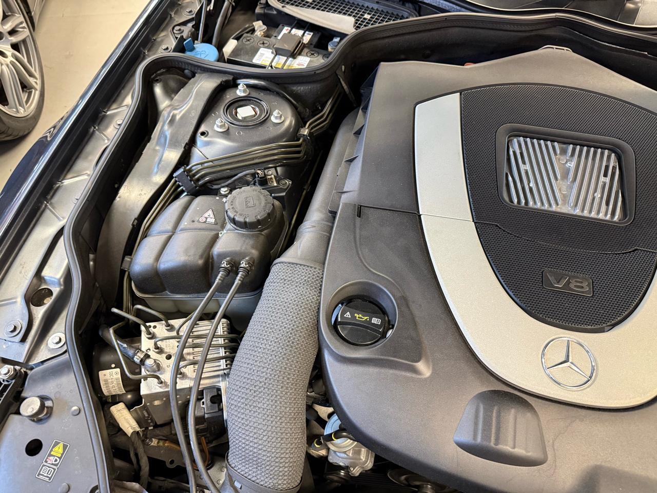 Mercedes-Benz SL-Class SL550 2009