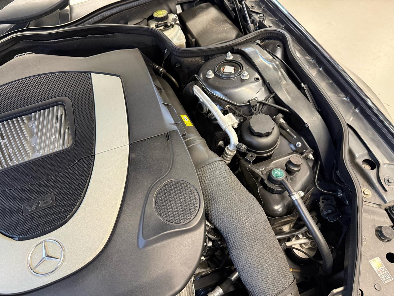 Mercedes-Benz SL-Class SL550 2009
