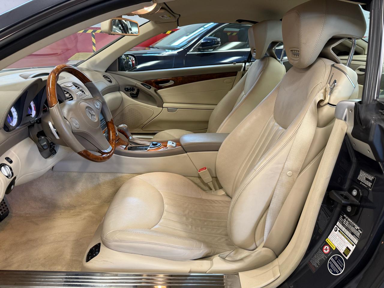 Mercedes-Benz SL-Class SL550 2009