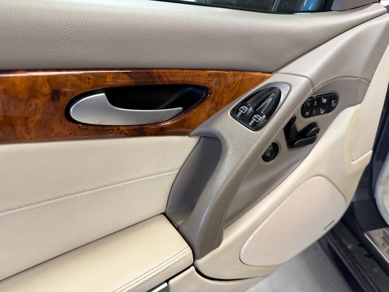 Mercedes-Benz SL-Class SL550 2009