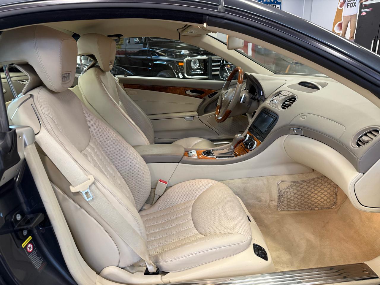Mercedes-Benz SL-Class SL550 2009