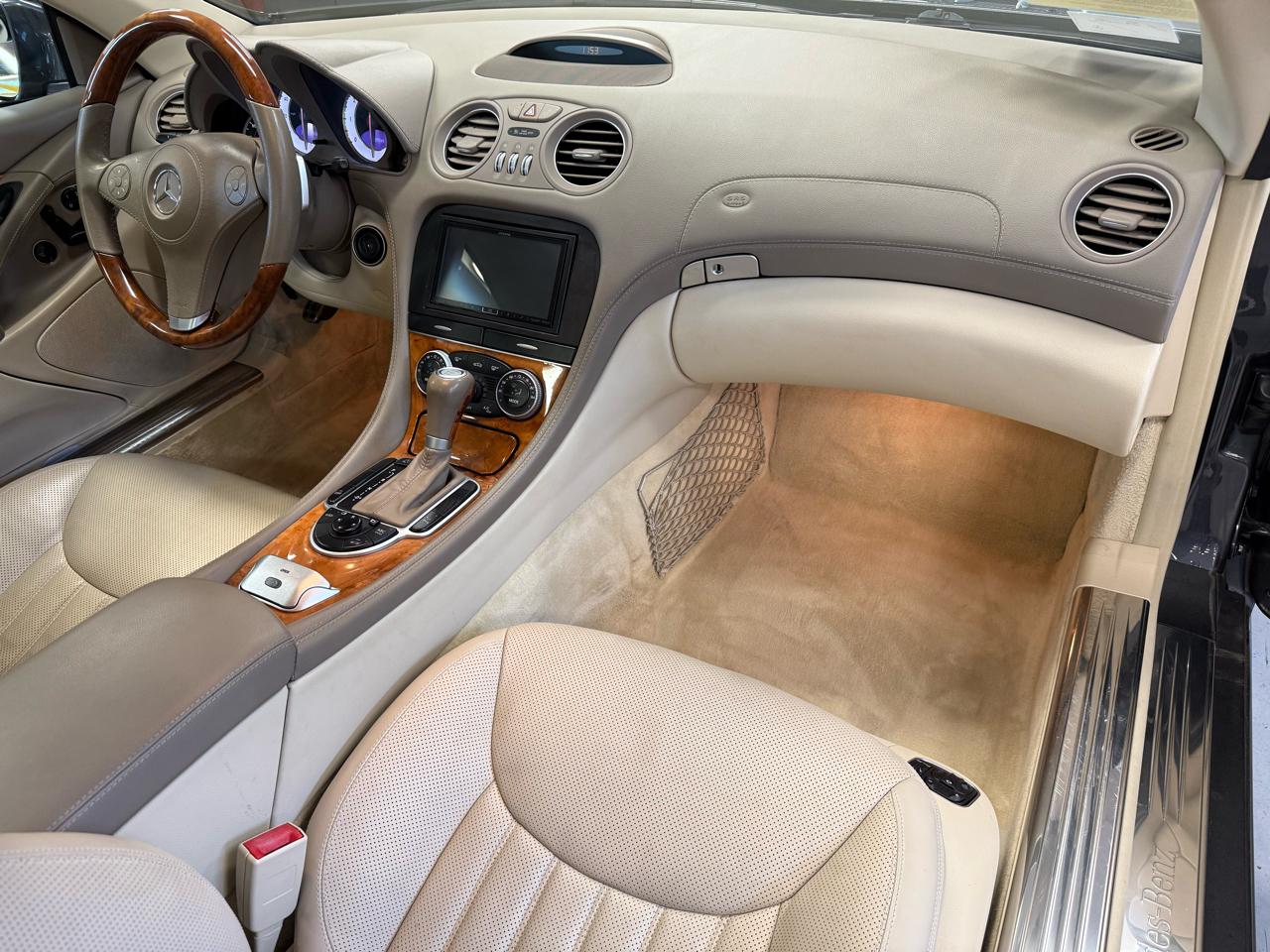 Mercedes-Benz SL-Class SL550 2009