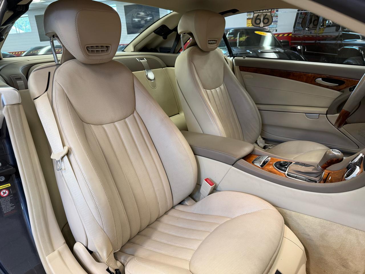 Mercedes-Benz SL-Class SL550 2009
