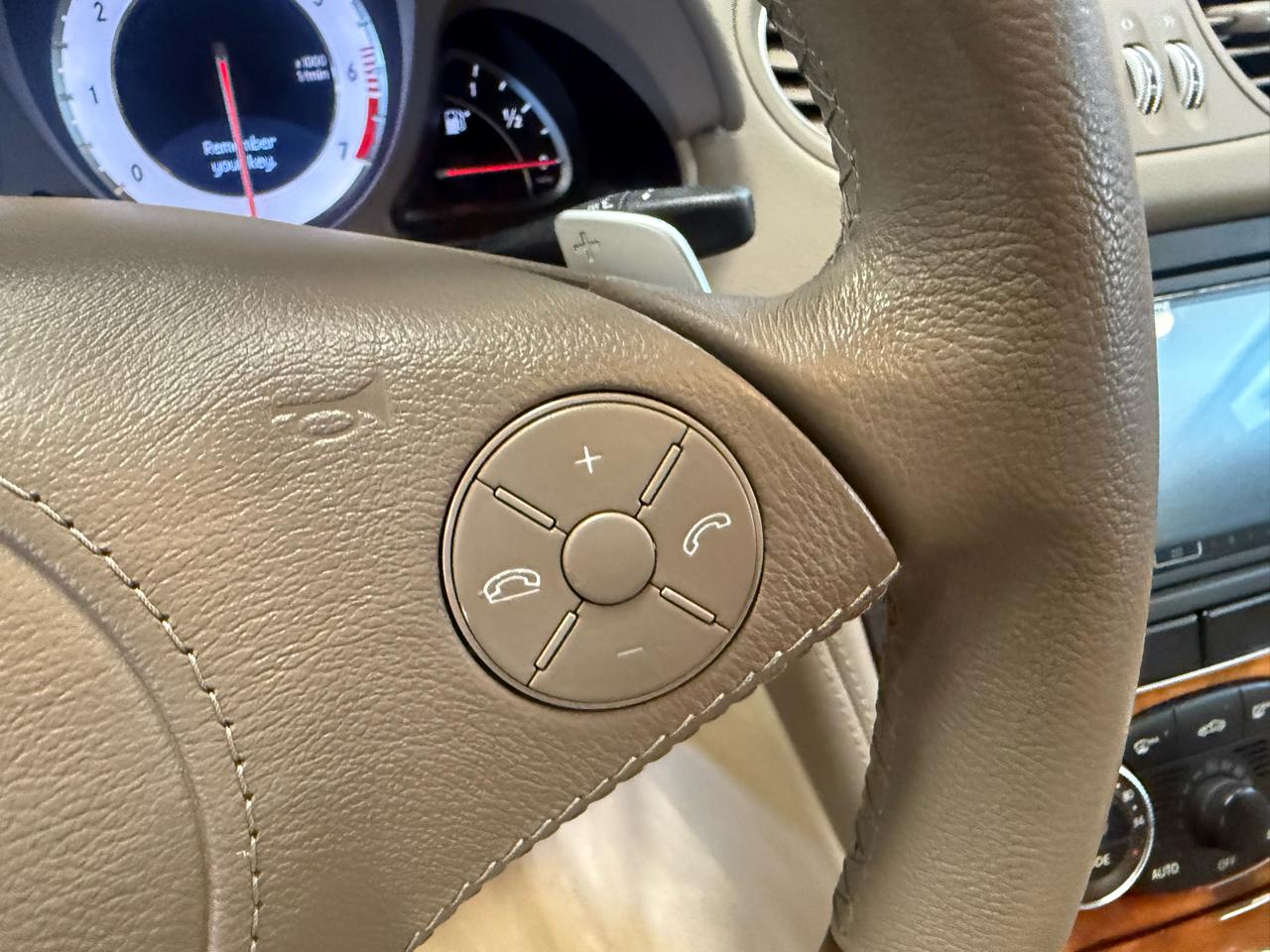 Mercedes-Benz SL-Class SL550 2009