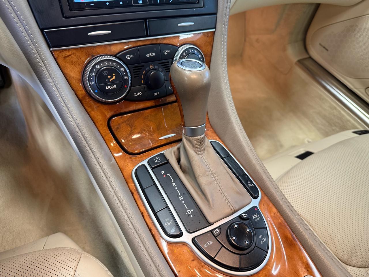 Mercedes-Benz SL-Class SL550 2009
