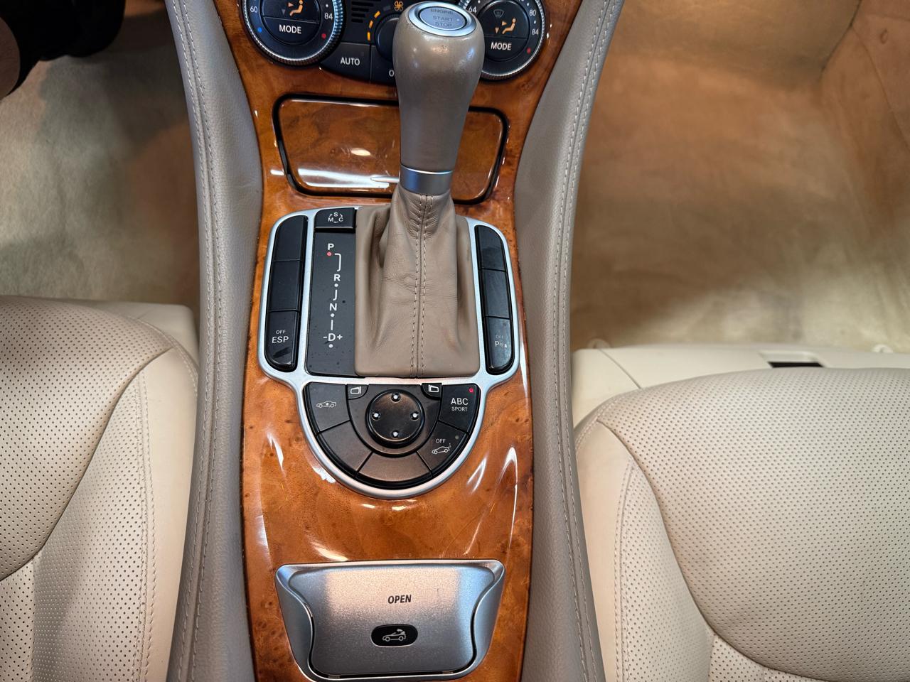 Mercedes-Benz SL-Class SL550 2009