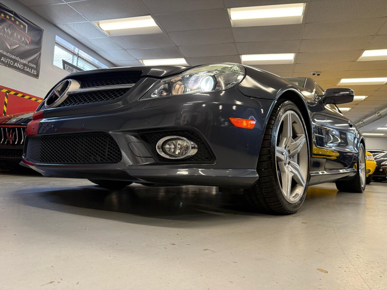 Mercedes-Benz SL-Class SL550 2009