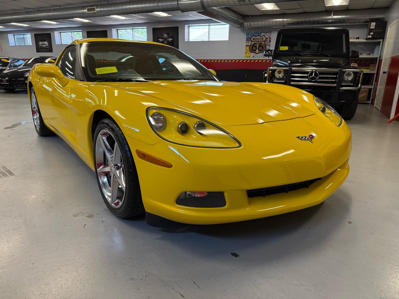 Chevrolet Corvette Standard Coupe 1LT 2011