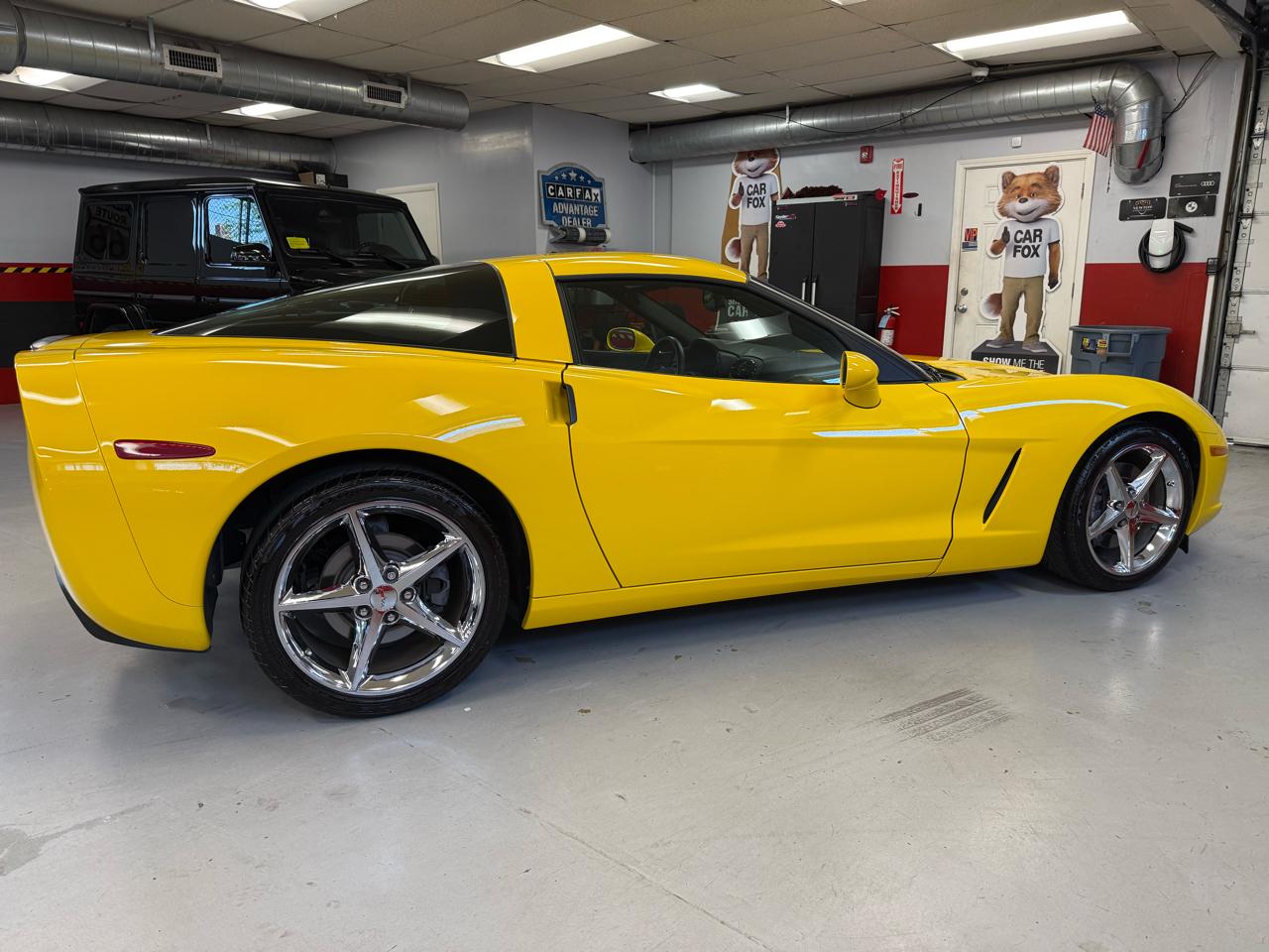 Chevrolet Corvette Standard Coupe 1LT 2011