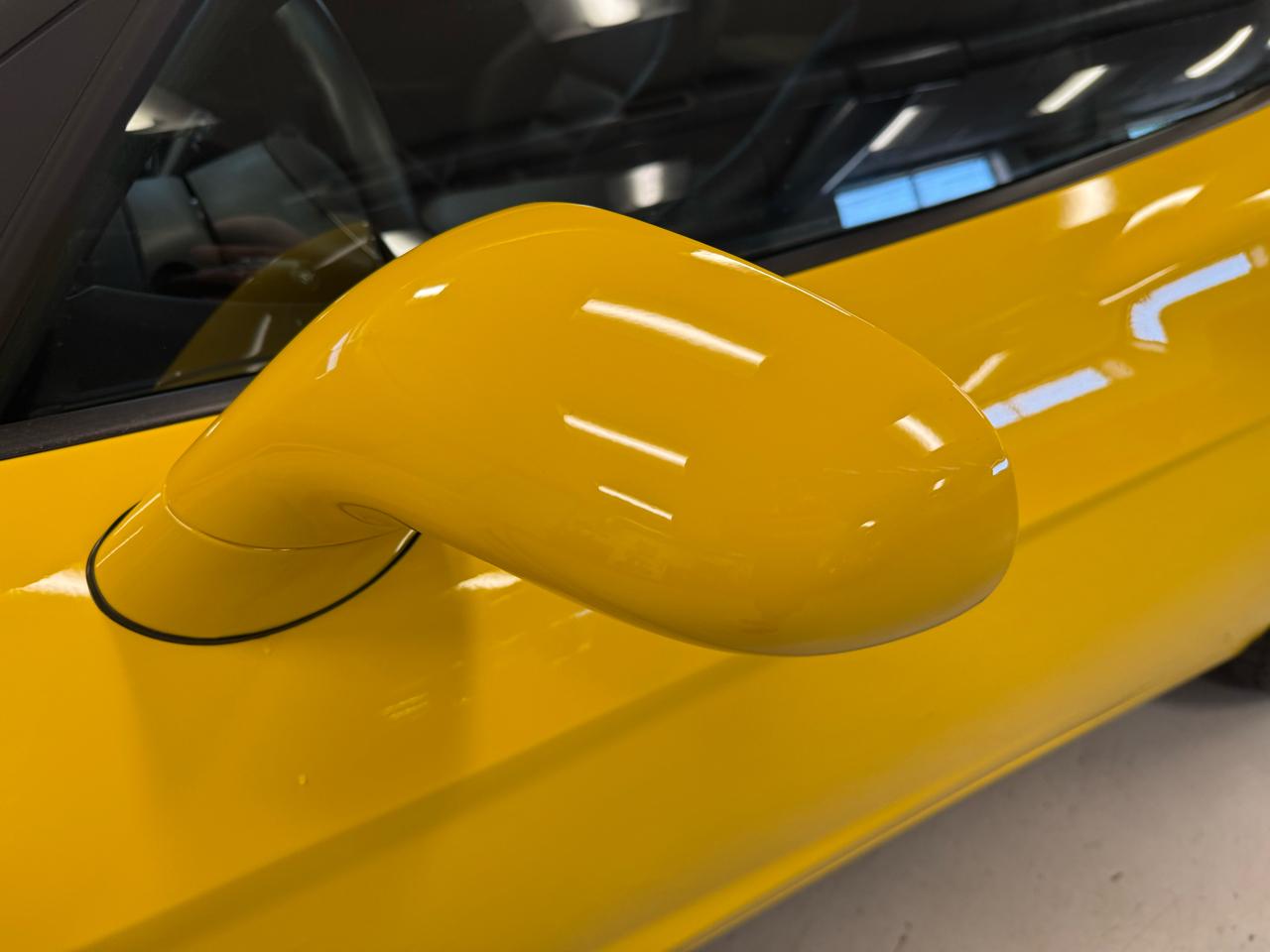 Chevrolet Corvette Standard Coupe 1LT 2011