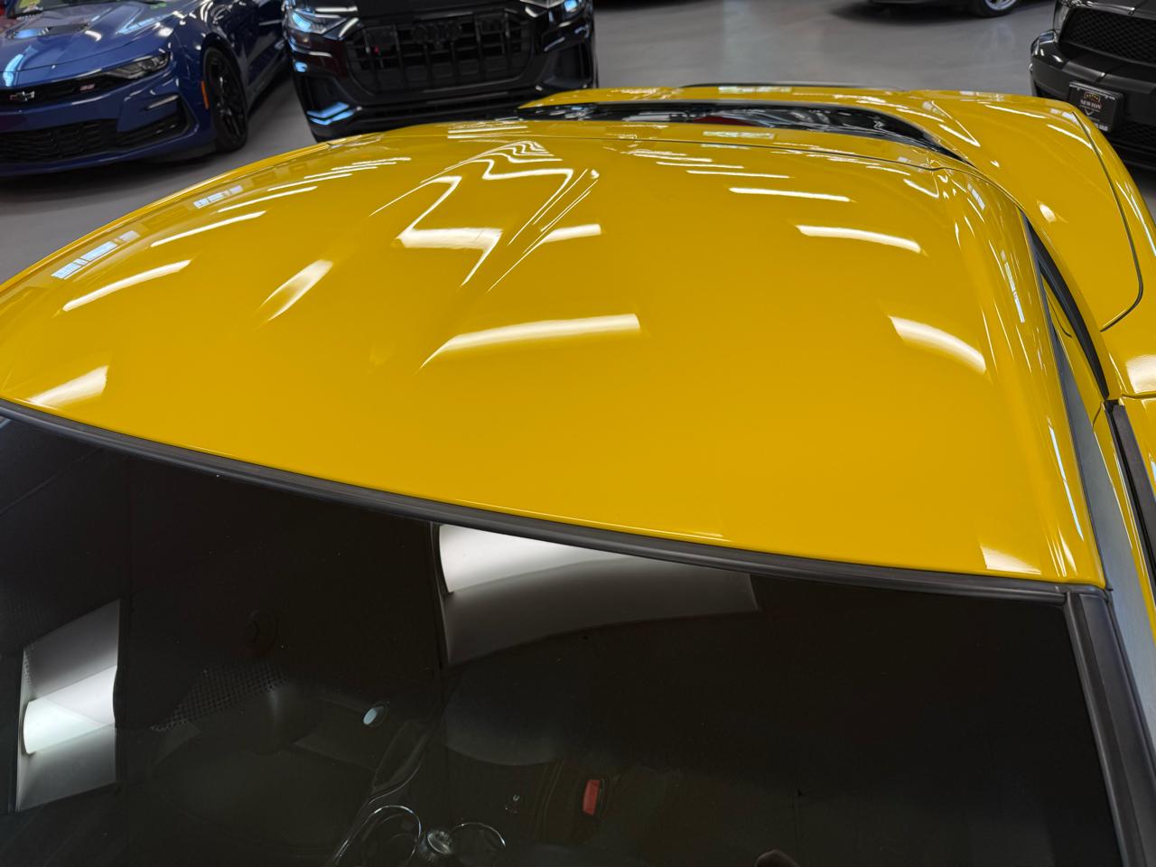 Chevrolet Corvette Standard Coupe 1LT 2011