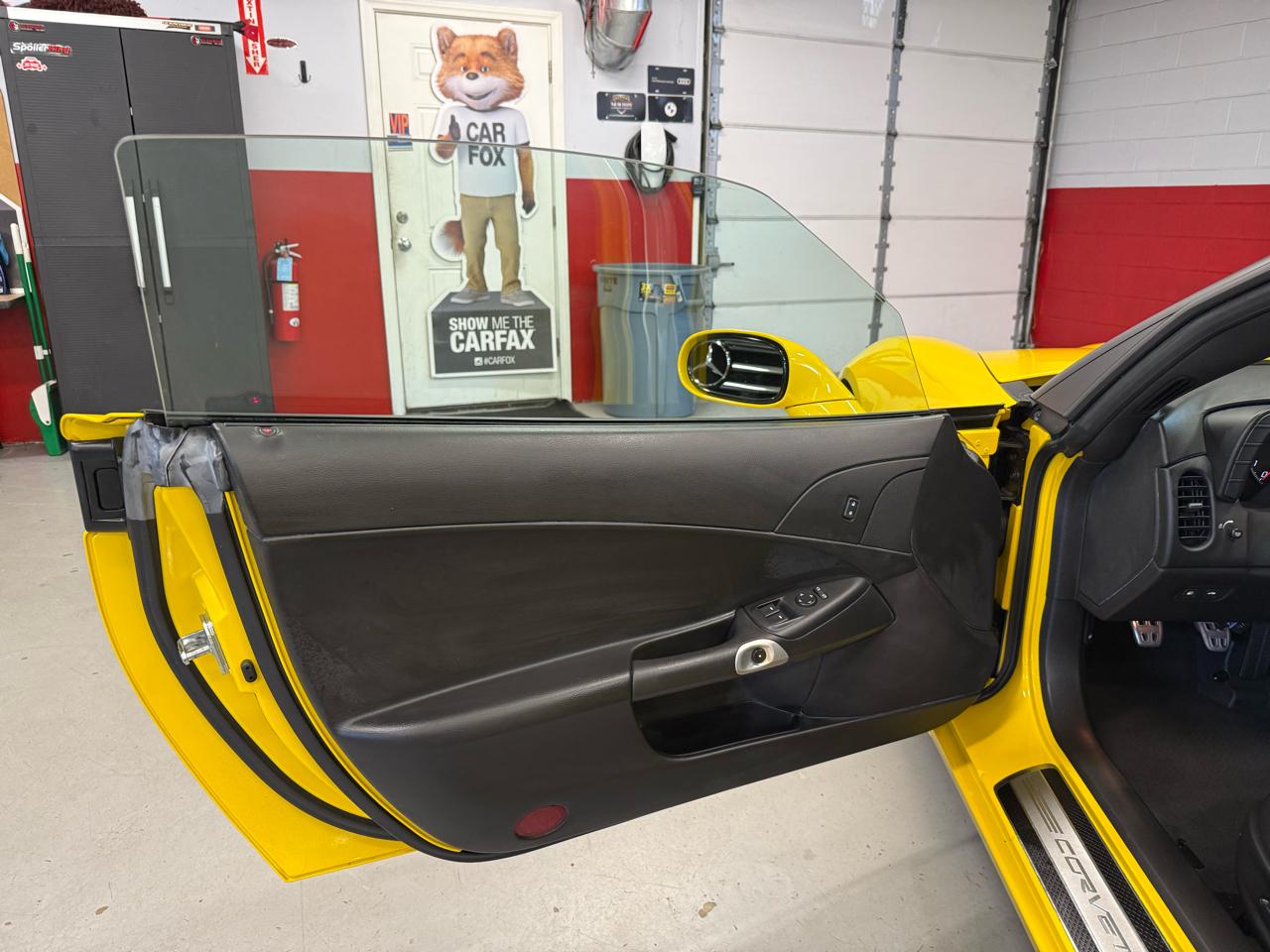 Chevrolet Corvette Standard Coupe 1LT 2011